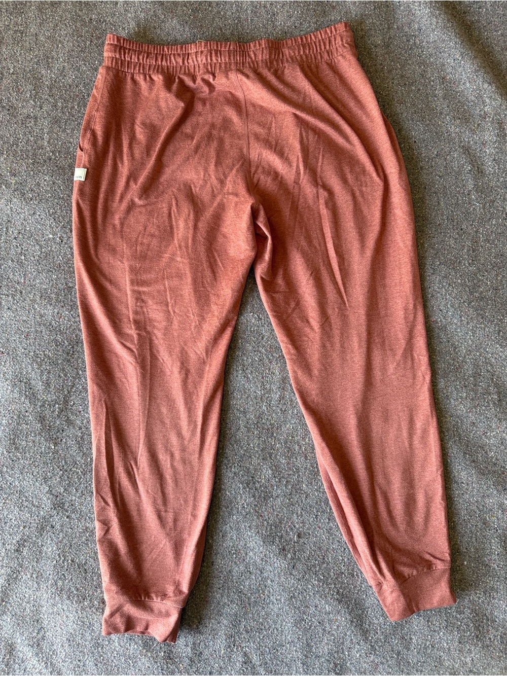 Vuori Performance Joggers in Rust/Burnt Orange Color (Size Small) - Picture 5 of 9